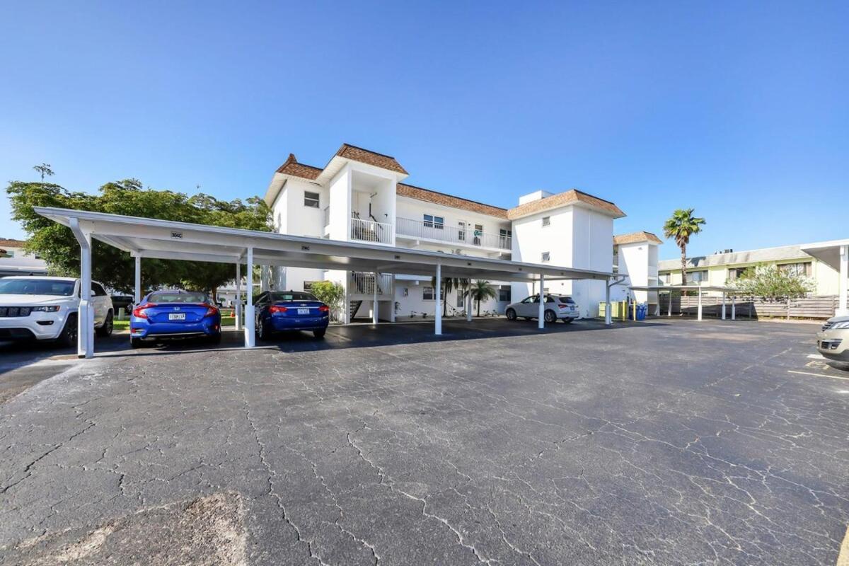 2 Bed 2 Bath Centrally Located On Siesta Key Sarasota Bagian luar foto
