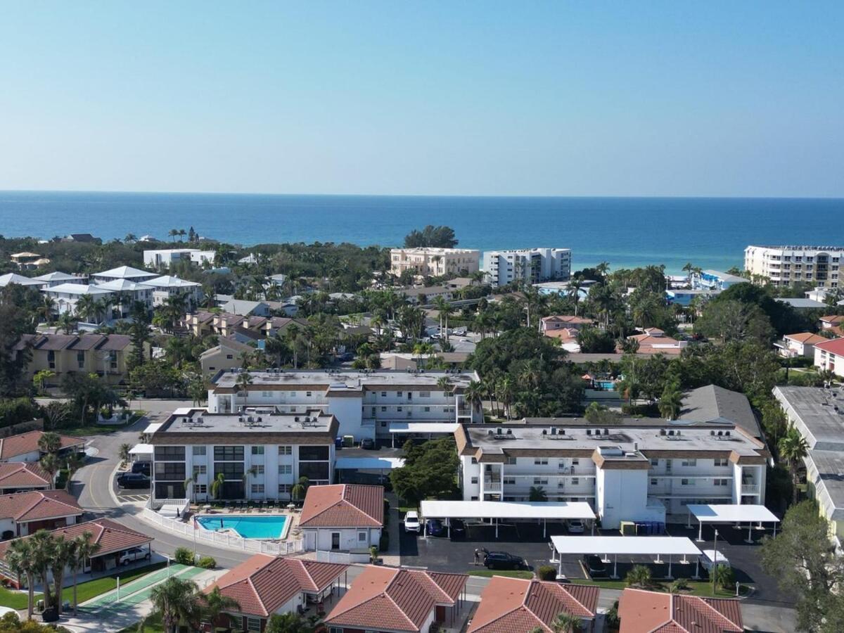 2 Bed 2 Bath Centrally Located On Siesta Key Sarasota Bagian luar foto